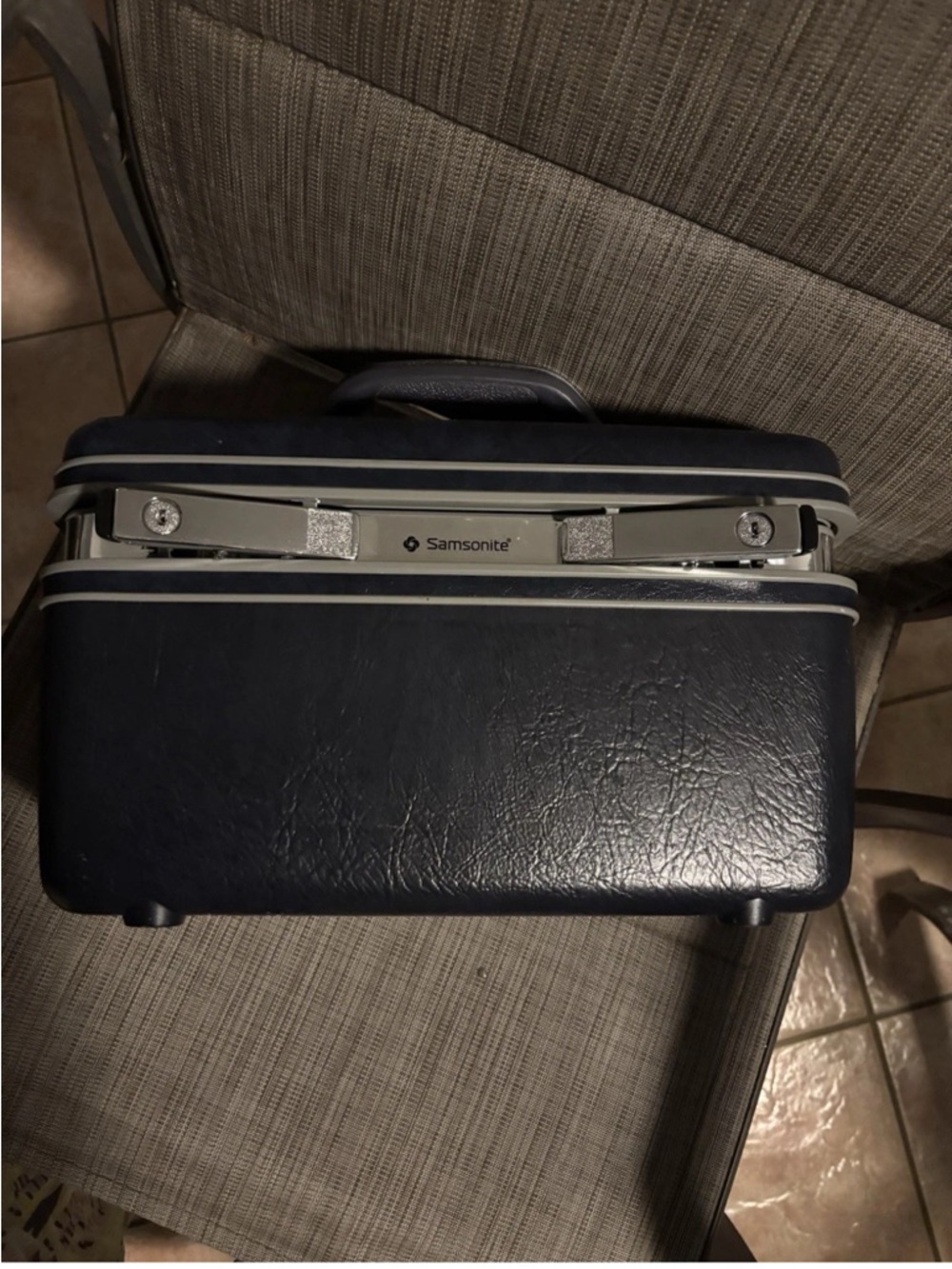 Samsonite Navy women’s  train case makeup - Classic Hard Case